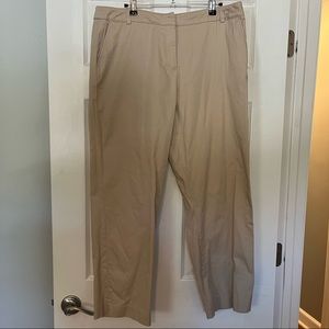 Briggs NY 18 khaki pants
